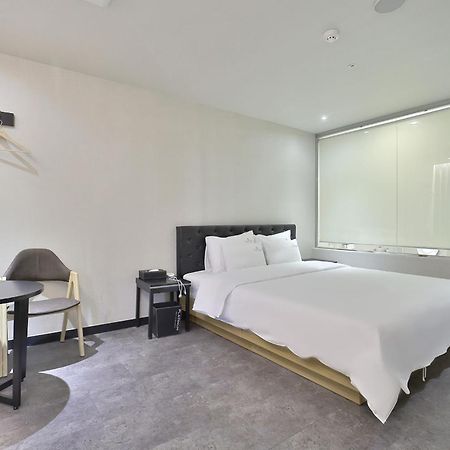 Busan Platinum Hotel Nampo Екстериор снимка