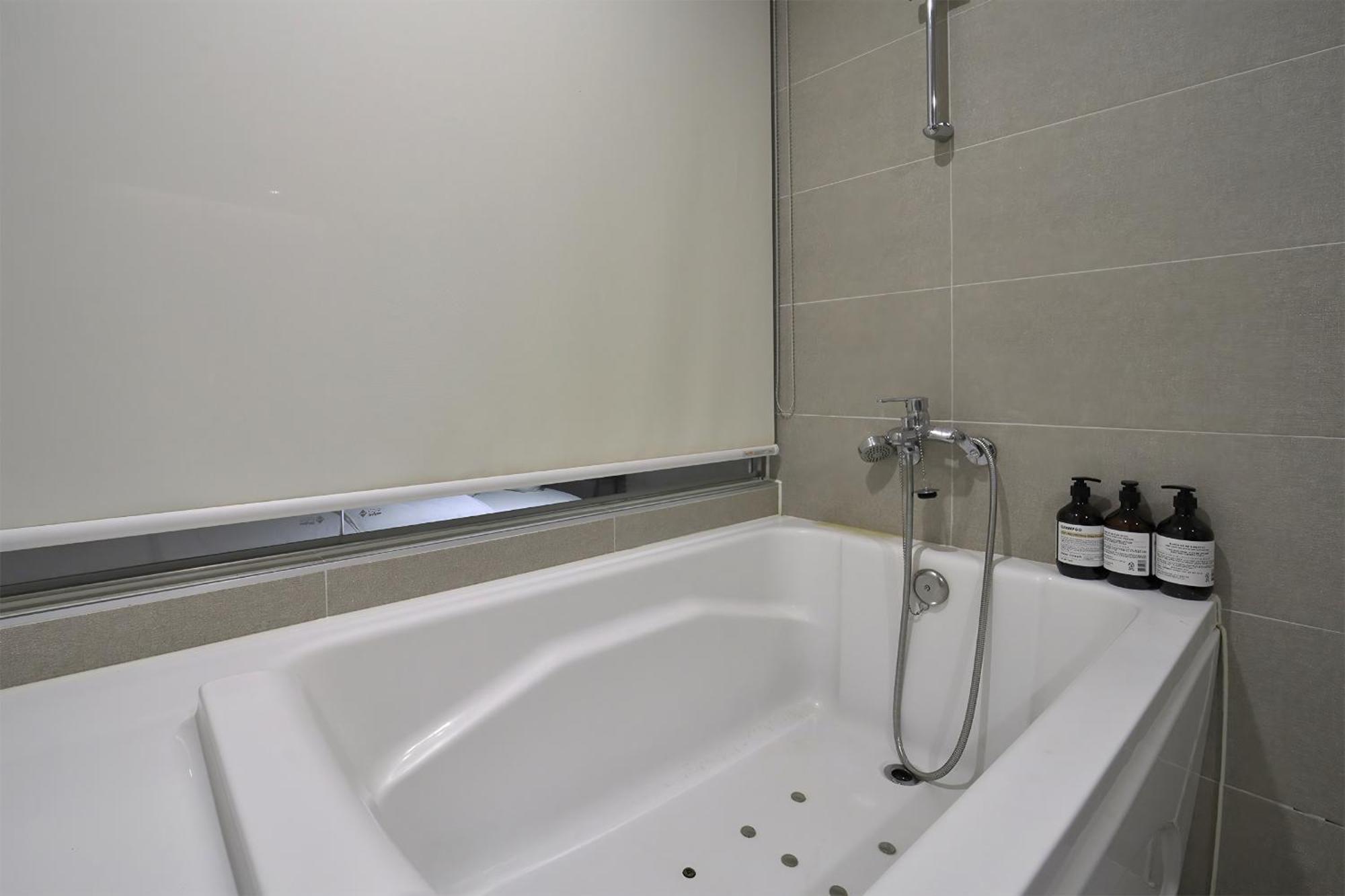 Busan Platinum Hotel Nampo Екстериор снимка