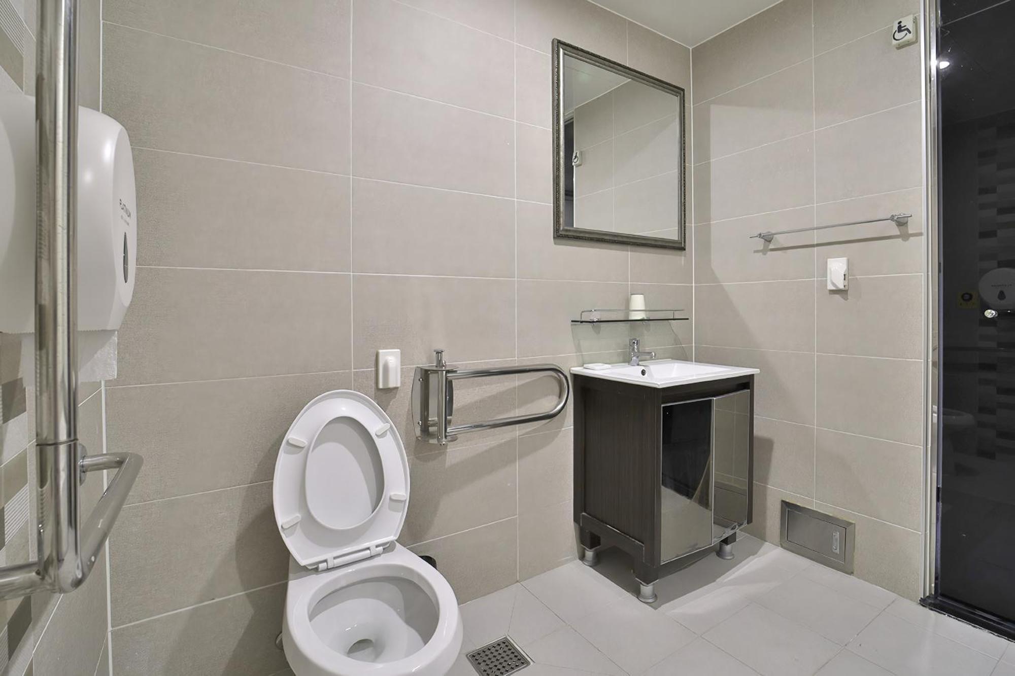 Busan Platinum Hotel Nampo Екстериор снимка