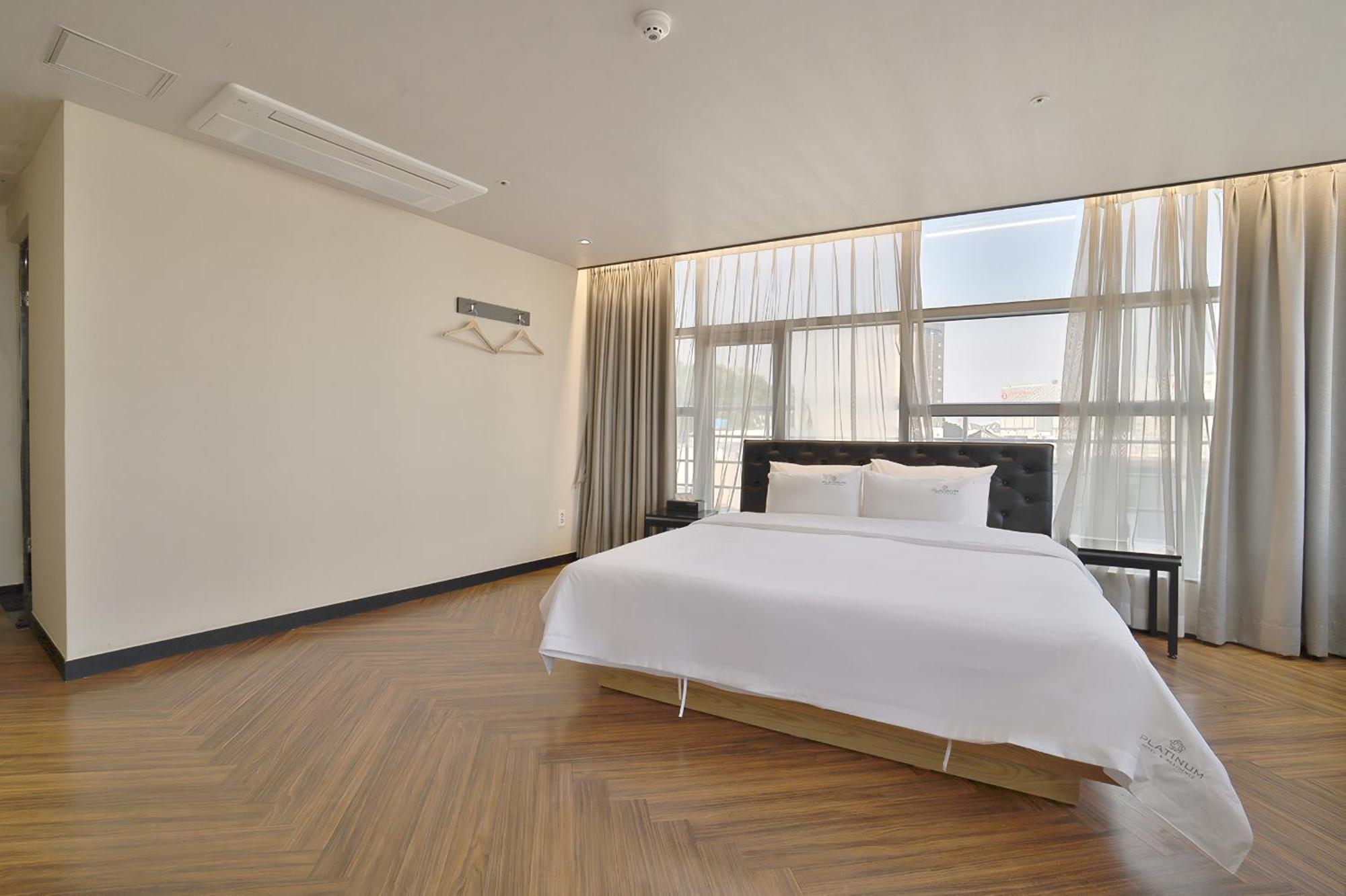 Busan Platinum Hotel Nampo Екстериор снимка