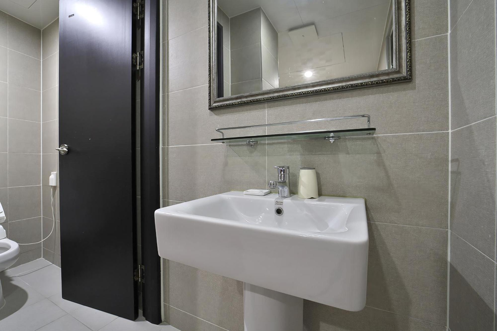 Busan Platinum Hotel Nampo Екстериор снимка