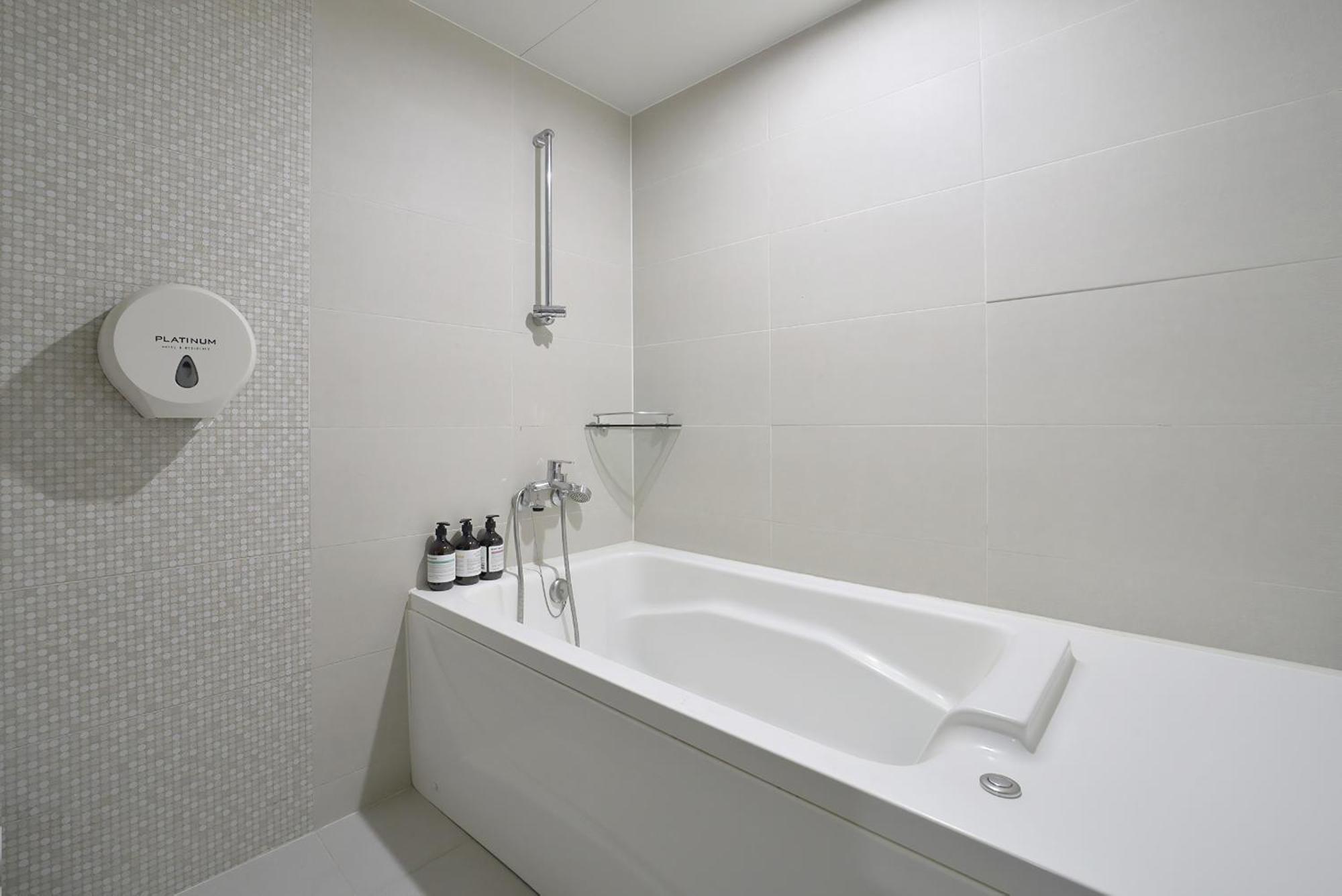 Busan Platinum Hotel Nampo Екстериор снимка