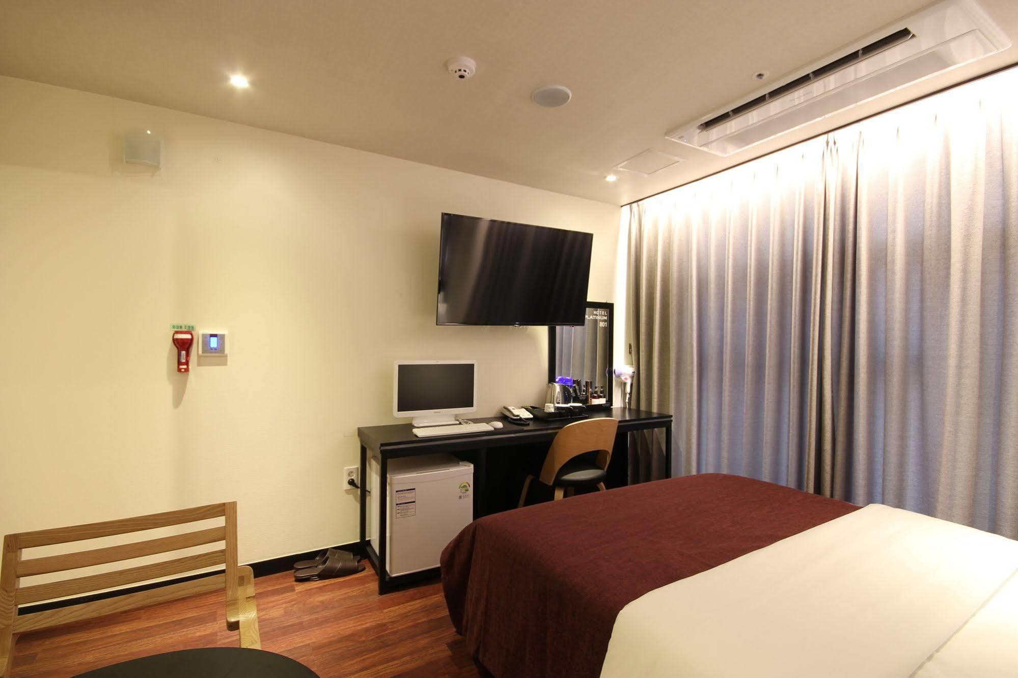 Busan Platinum Hotel Nampo Екстериор снимка