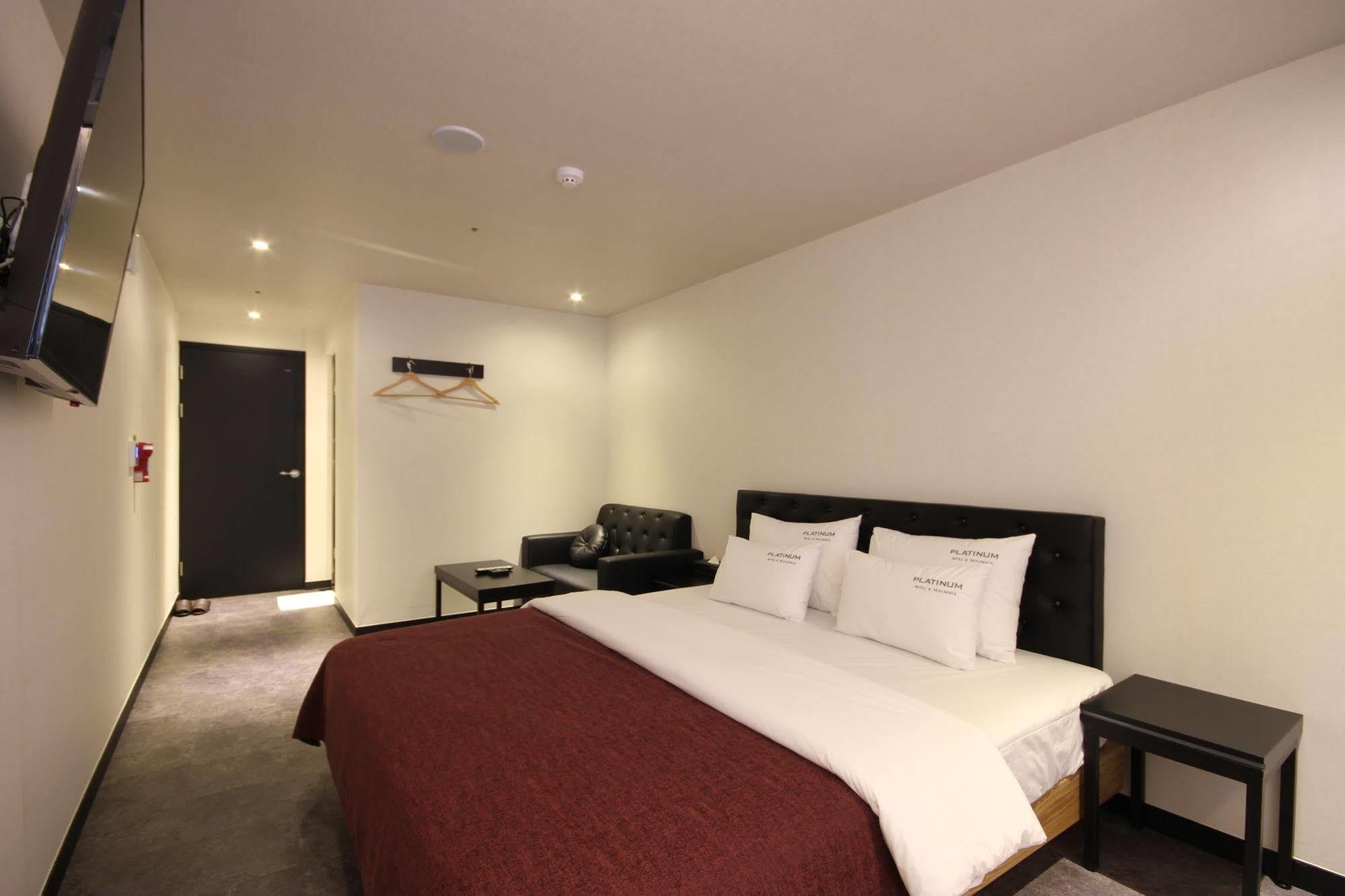 Busan Platinum Hotel Nampo Екстериор снимка